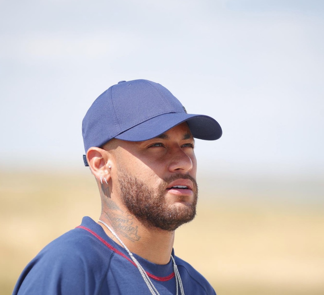 Ministério Público da Espanha pede 2 anos de prisão para Neymar por peculato 