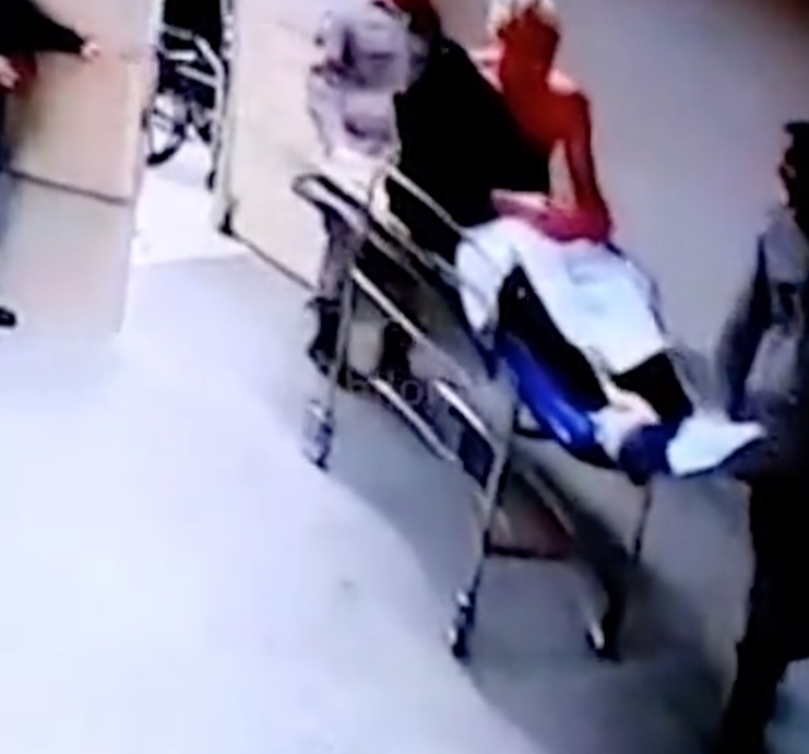 Em vídeo, Bruno Krupp deixa hospital público 12 horas antes de entrar em particular