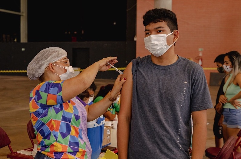 Semsa abre 88 postos de saúde para população se vacinar contra a Covid-19 em Manaus