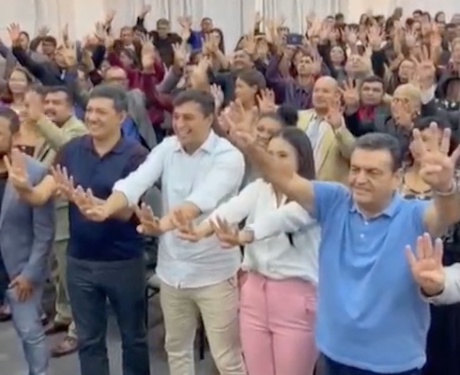 Wilson Lima participa de comício no Ministério Internacional da Restauração