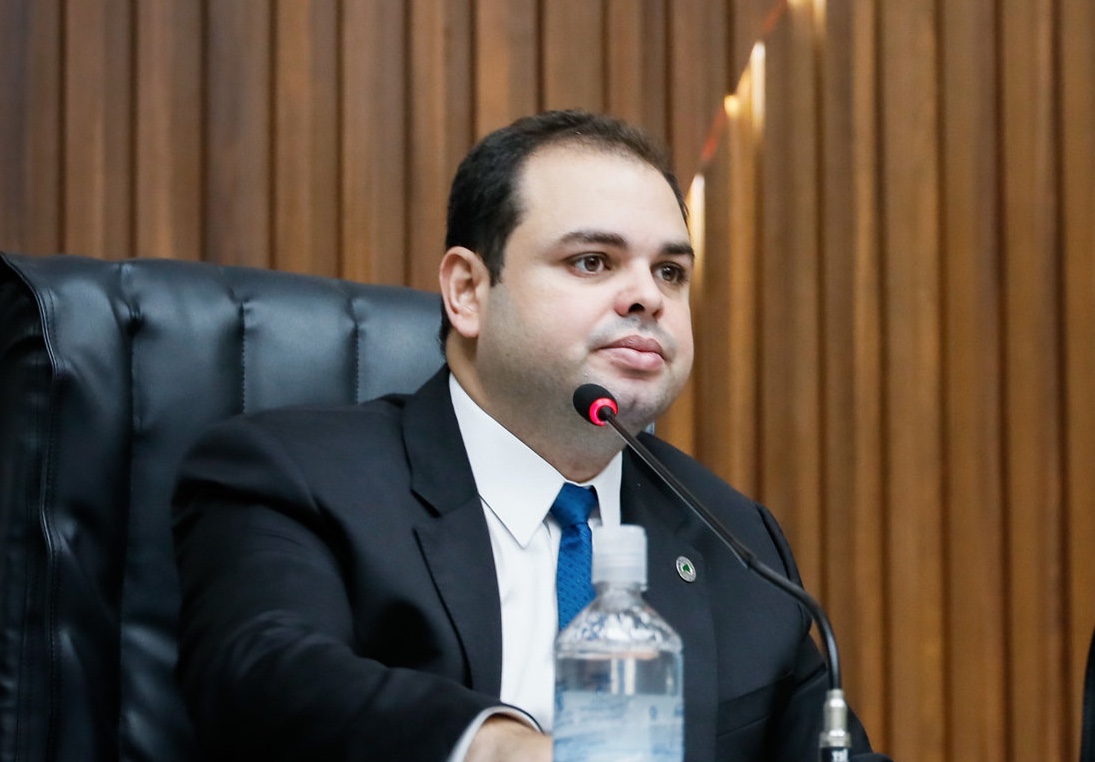 Roberto Cidade presta queixa contra prefeito após ser agredido durante campanha no Amazonas