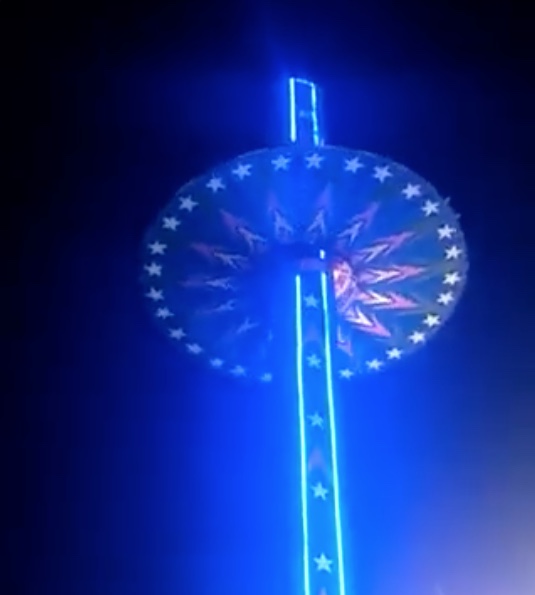 Vídeo: Brinquedo despenca de 15 metros em parque e deixa 16 feridos