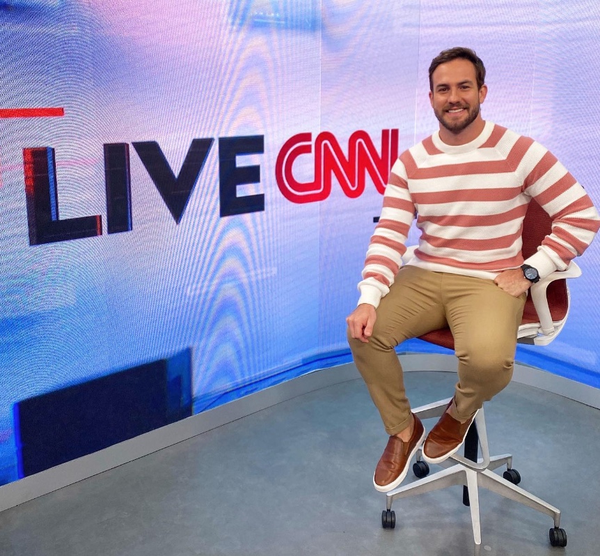 Apresentador Daniel Adjuto é demitido da CNN Brasil antes de entrar no ar