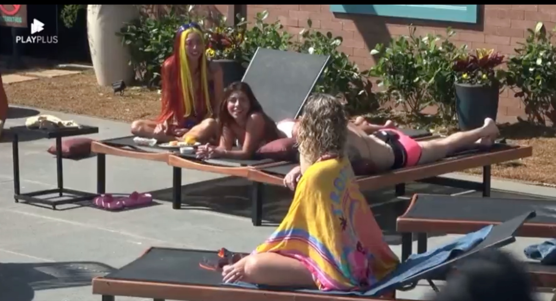 Ruivinha de Marte revela estado da cama após noitada de Kerline e Shayan: 'Leite condensado'