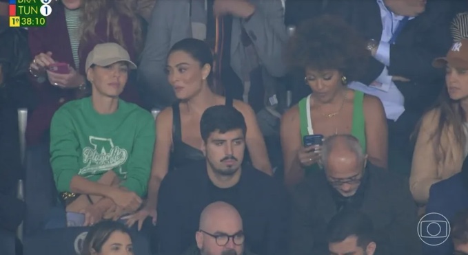 Juliana Paes, Sheron Menezzes e mais: Famosos assistem a jogo do Brasil, em Paris