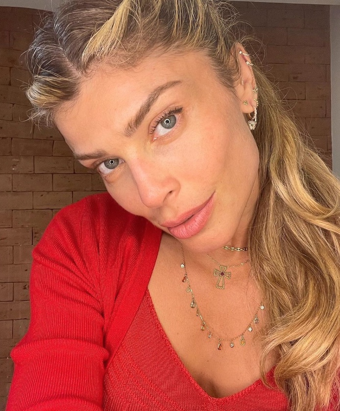 Grazi Massafera revela voto em Lula e rebate ataques: ‘vai tarde’