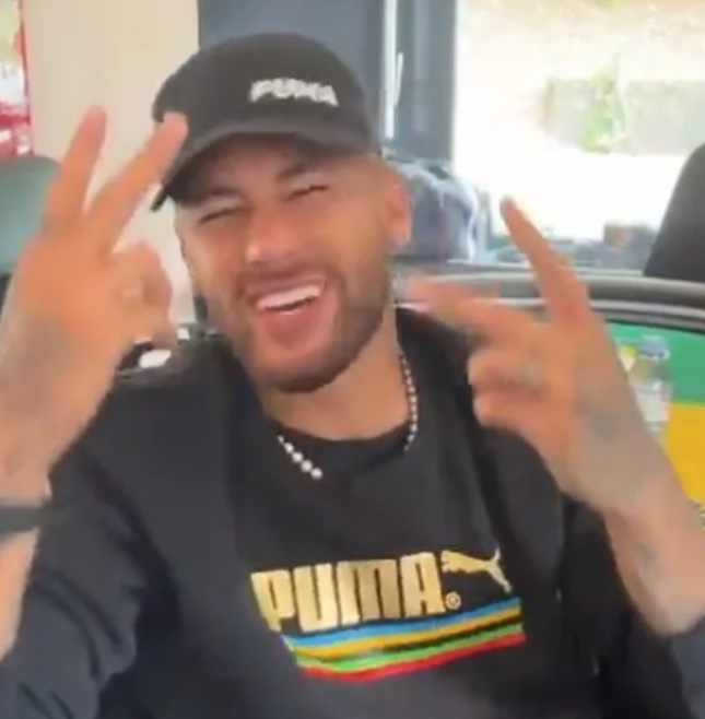 Apoiador de Bolsonaro, Neymar terá que vir ao Brasil para confirmar voto 