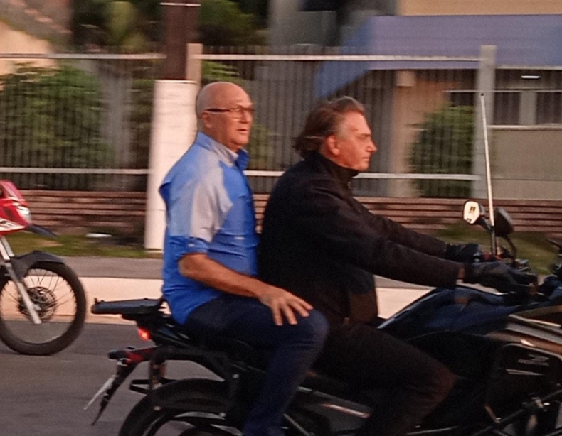 Motociata de Bolsonaro em Manaus custou mais de R$ 500 mil aos cofres públicos