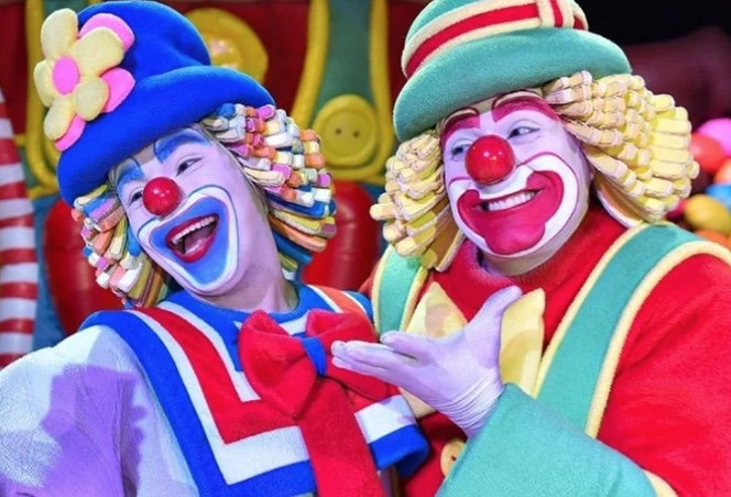 Patati Patatá não apresentam cartão de vacina contra covid-19 e são barrados na Globo 