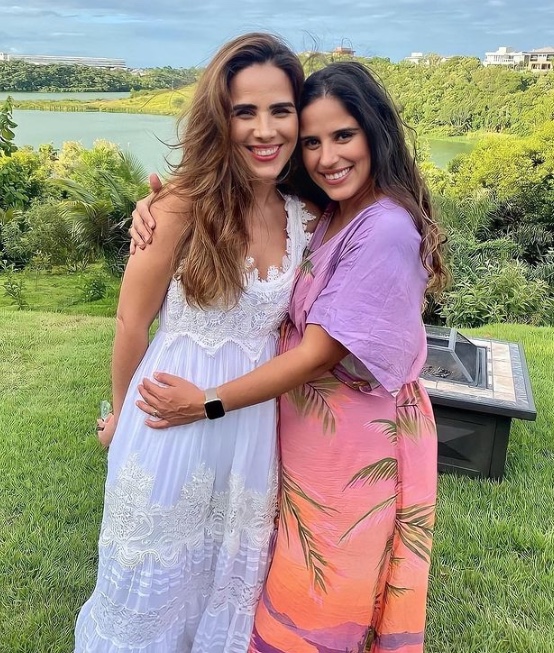 Wanessa Camargo posta foto com a irmã e detalhe faz seguidores suspeitarem de gravidez 