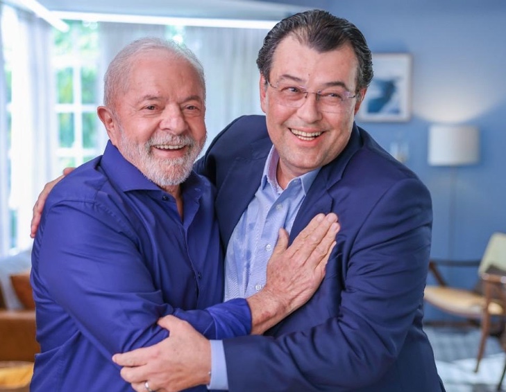 Lula pede que eleitores compareçam às urnas dia 30 e exalta parceria com Braga