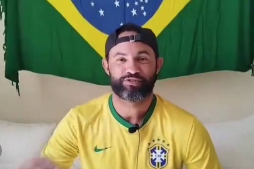 Condenado por assassinato, goleiro Bruno se diz em luto por derrota de Bolsonaro