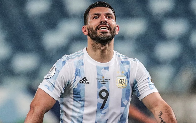 Agüero diz que foi barrado na concentração da Argentina