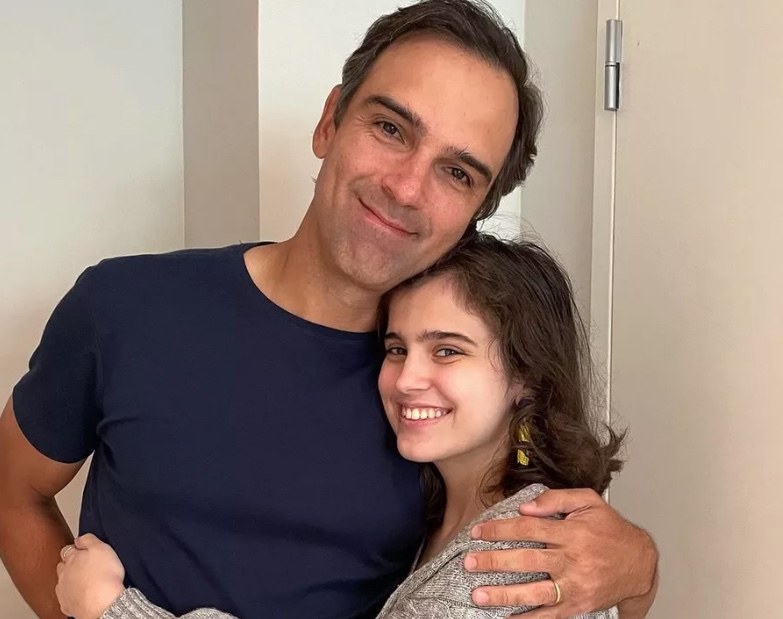 ‘Minha filha continuou sendo a mesma’, diz Tadeu Schmidt sobre Valentina, que se assumiu queer