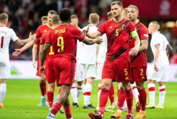 Após tirar Brasil da Copa em 2018, Bélgica estreia com vitória sofrida contra o Canadá