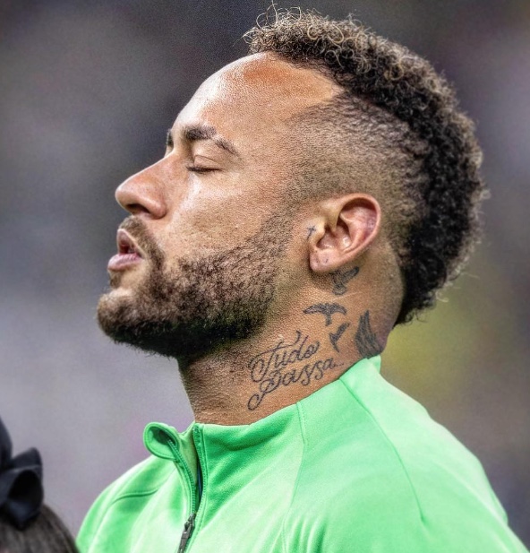 Neymar desabafa após sofrer lesão e ficar fora dos jogos da Copa na primeira fase