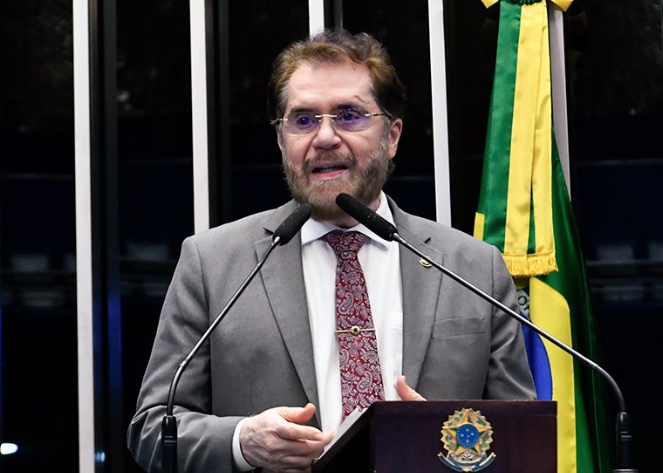 Plínio diz apoiar PEC da Transição se Auxílio Brasil ficar fora do teto de gastos por apenas um ano