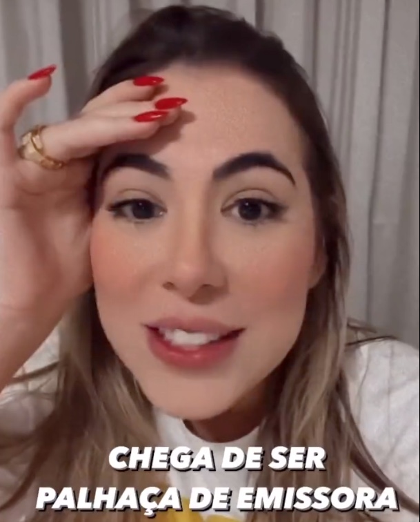 Irmã comemora saída de Pétala e revela intervenção da família: "chega de ser palhaça de emissora'’