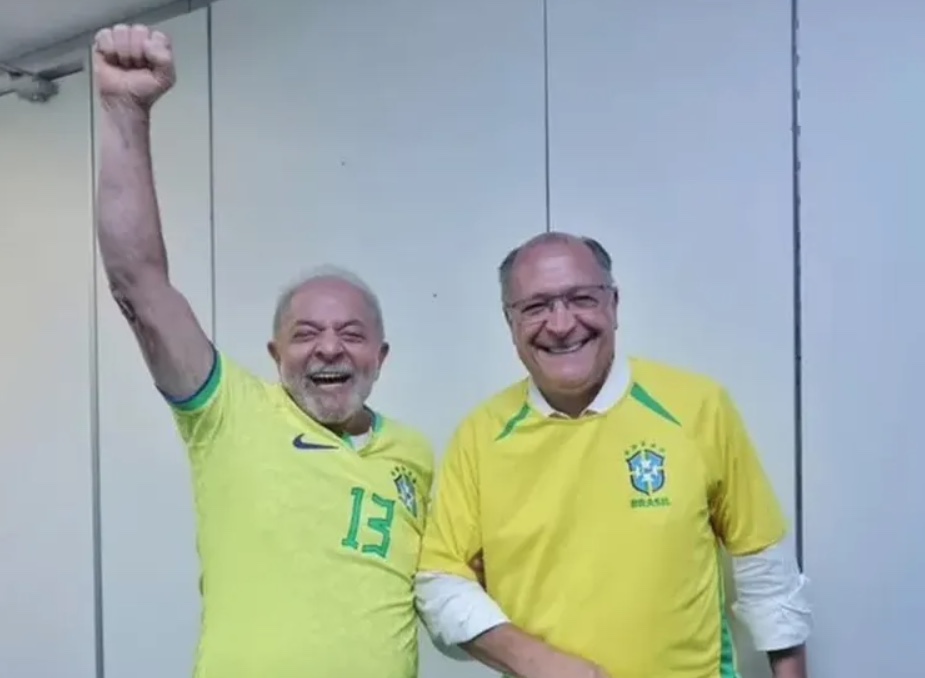 Lula manifesta apoio à Seleção Brasileira e pede dança na comemoração de gols