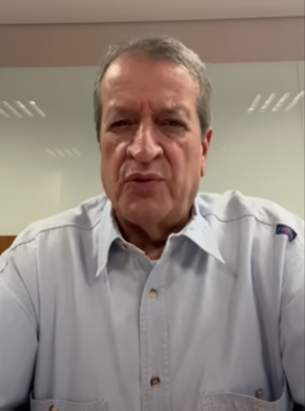 Após Moraes determinar operação contra bolsonaristas, presidente do PL responde a ministro