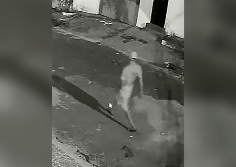 Homem que invadiu casa e estuprou mulher que estava dormindo é procurado pela polícia em Manaus