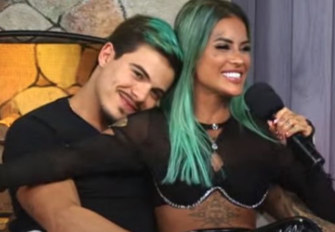 Tati Zaqui e Thomaz Costa terminam namoro e viram piada: 'acabou o Power Couple, acabou o amor'