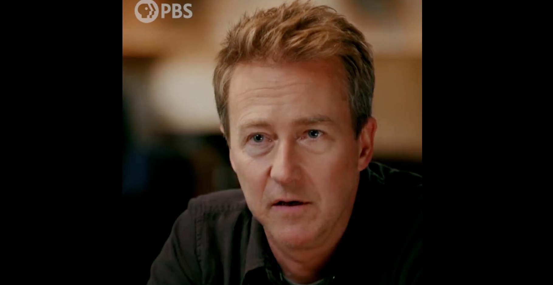 Edward Norton descobre que é descendente de Pocahontas e de homem que a sequestrou