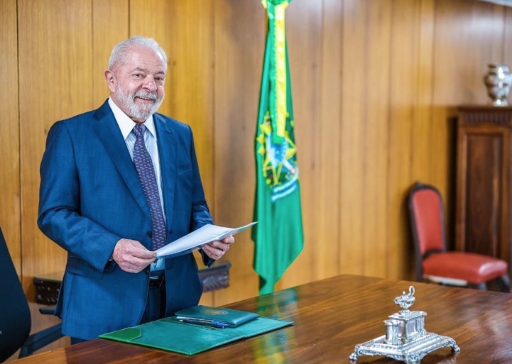 Lula diz que 'quem fizer errado será convidado a deixar o governo'