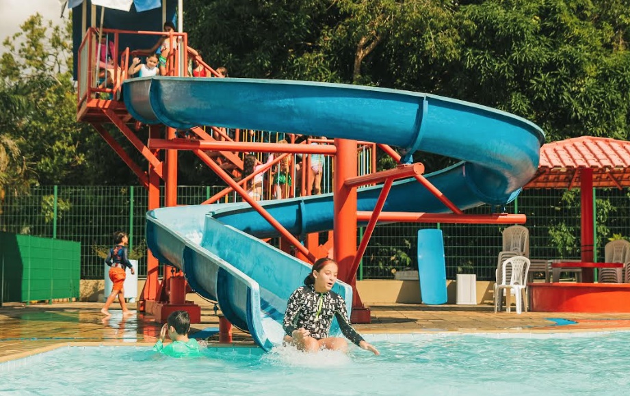 Parque Aquático do Sesc Balneário volta a funcionar em Manaus