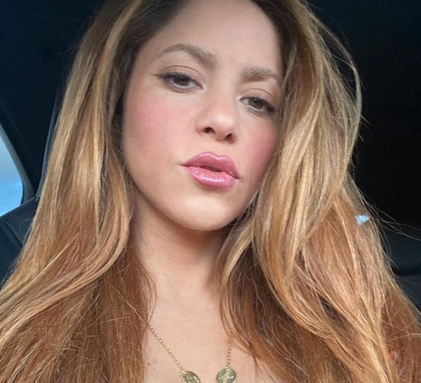 Letra original de Shakira tinha trechos agressivos citando até IST e problemas na cama