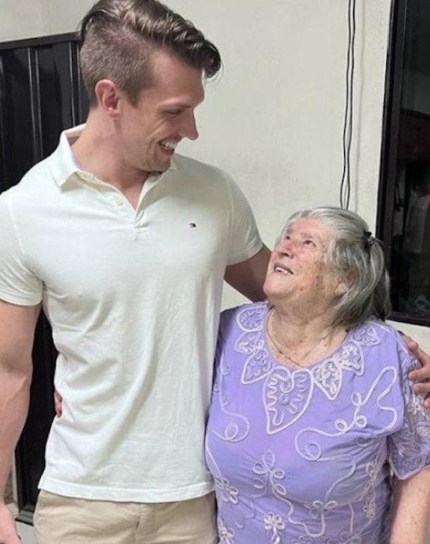 Avó de participante do BBB23 vai parar no hospital após assistir Jogo da Discórdia