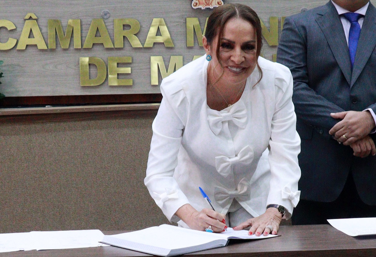 Glória Carrate é investigada por nepotismo após dar cargo para concunhada na CMM