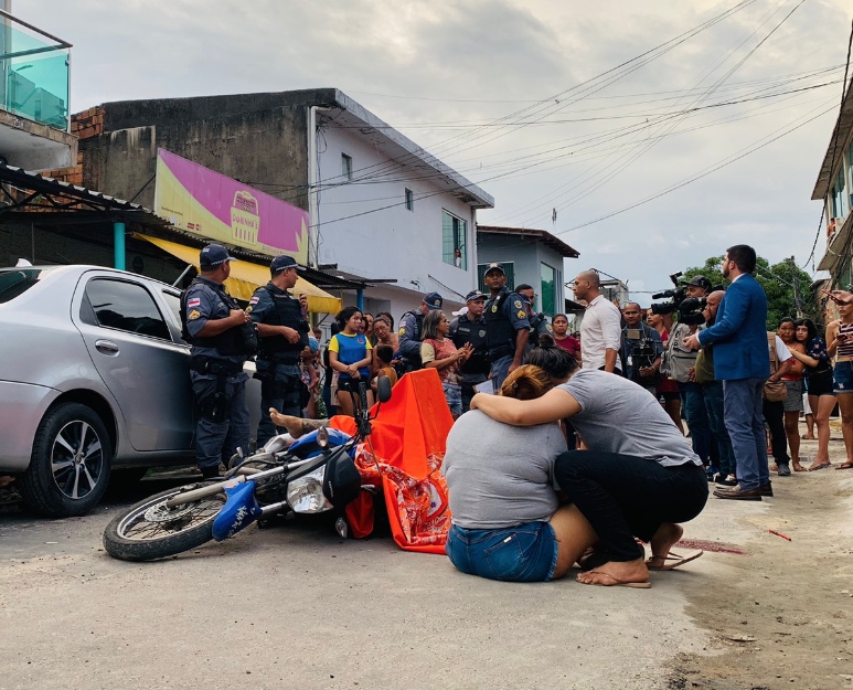 Entregador morre com dez tiros enquanto trabalhava em Manaus