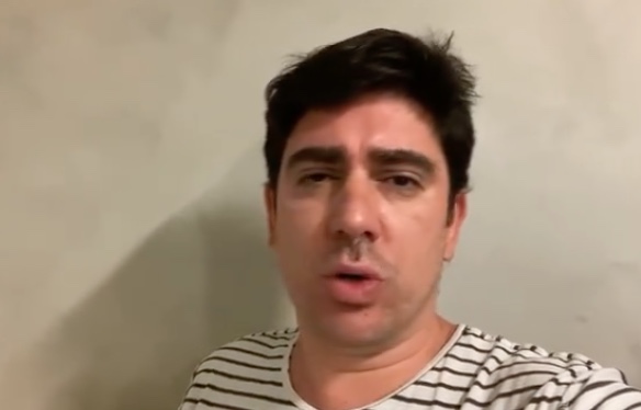 Marcelo Adnet revela ter sofrido abuso sexual e que foi salvo de um estupro