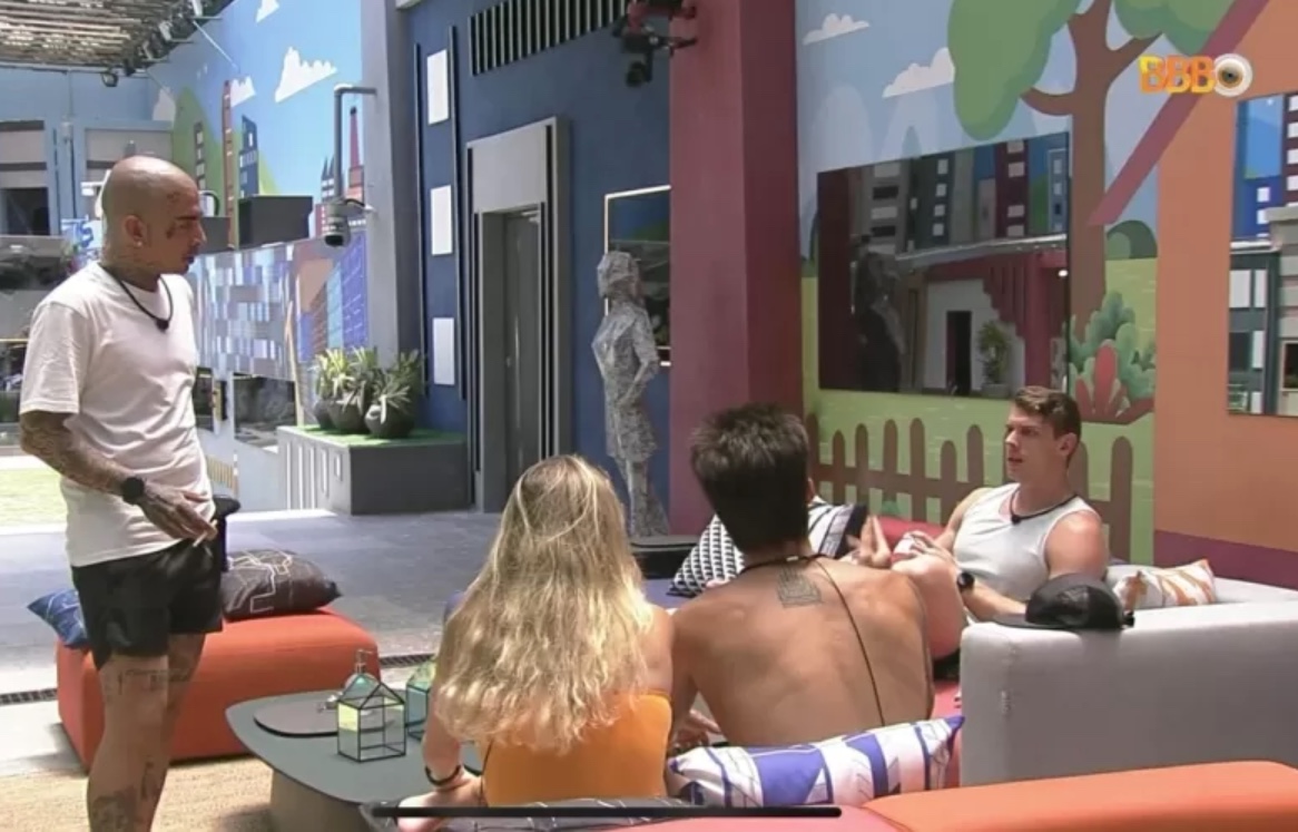 BBB23: Produção surpreende com bronca em brothers: 'não gostamos de fumantes'