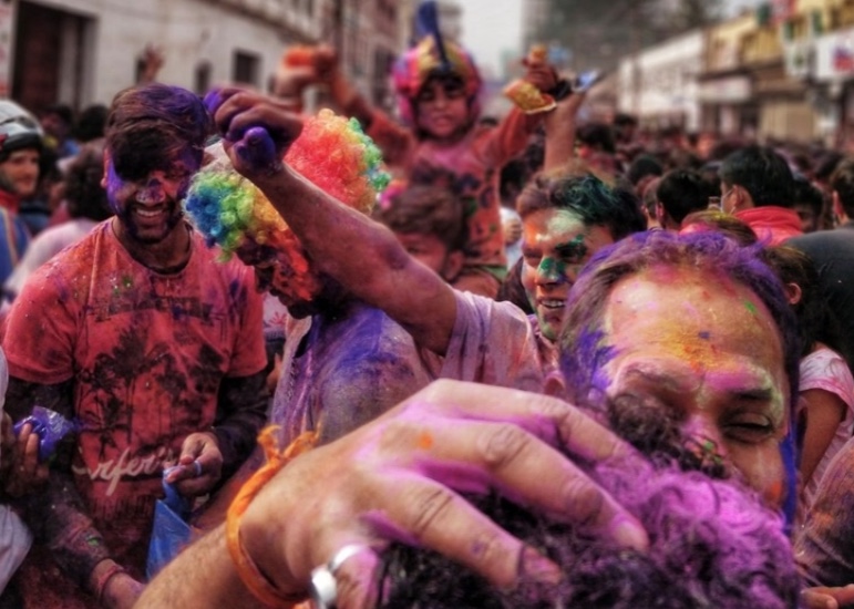 Confira documentos para realizar bandas e blocos de carnaval de rua em Manaus