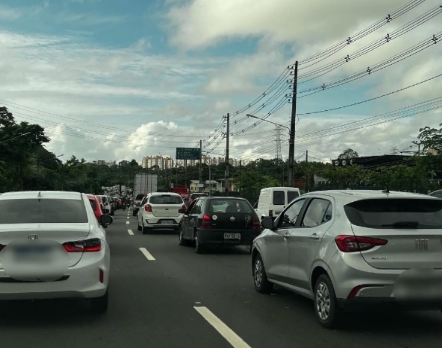Volta às aulas gera congestionamento em várias zonas de Manaus 