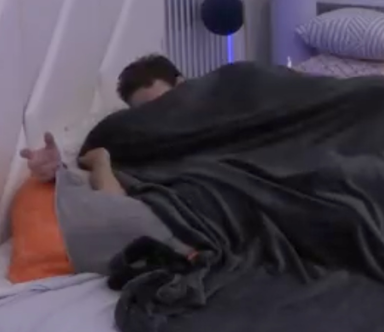 Key e Gustavo fazem sexo à luz do dia no BBB23: 'sou sua p*tinha'