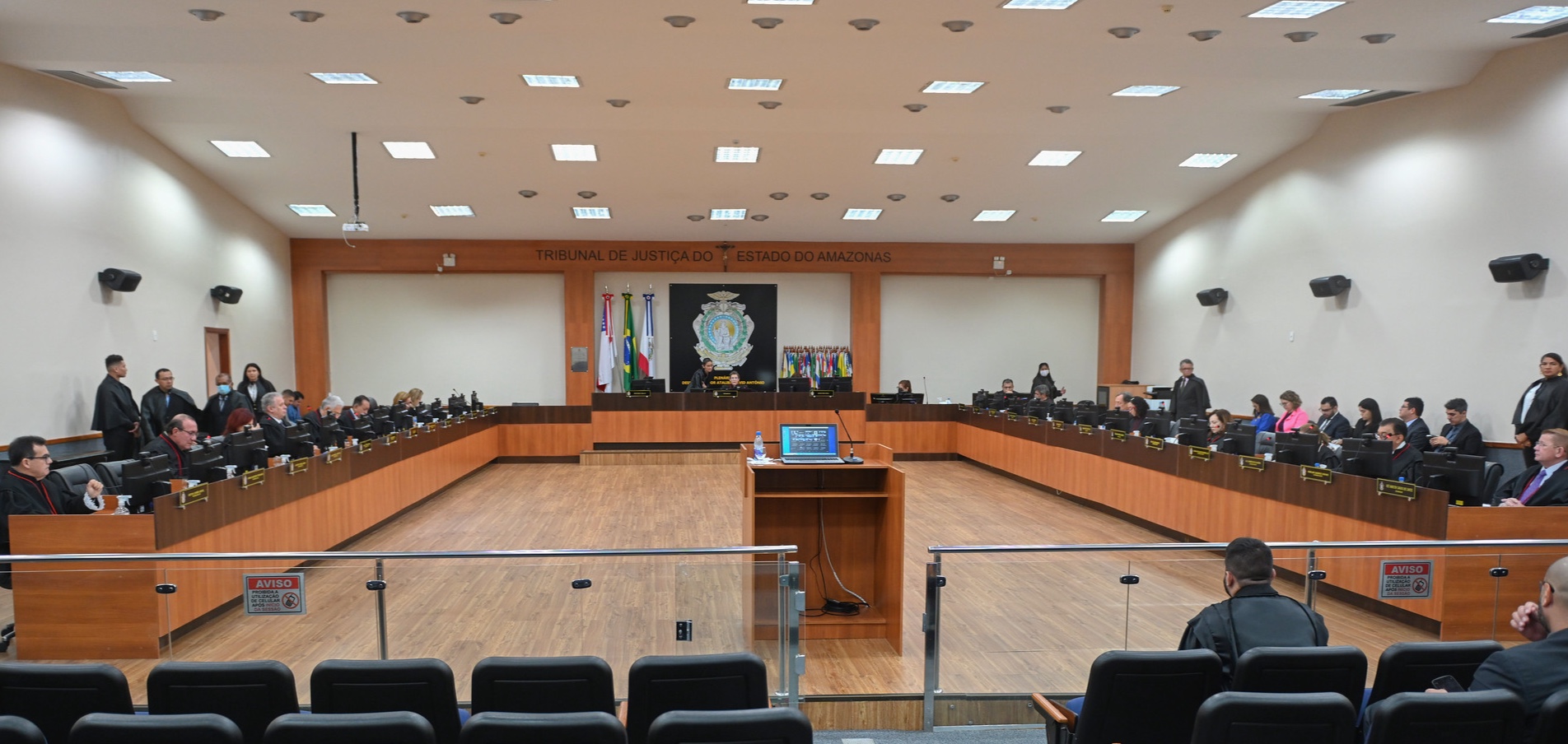 TJAM pede urgência da Aleam para aumentar salários de desembargadores e juízes; maior valor será de R$ 41,8 mil