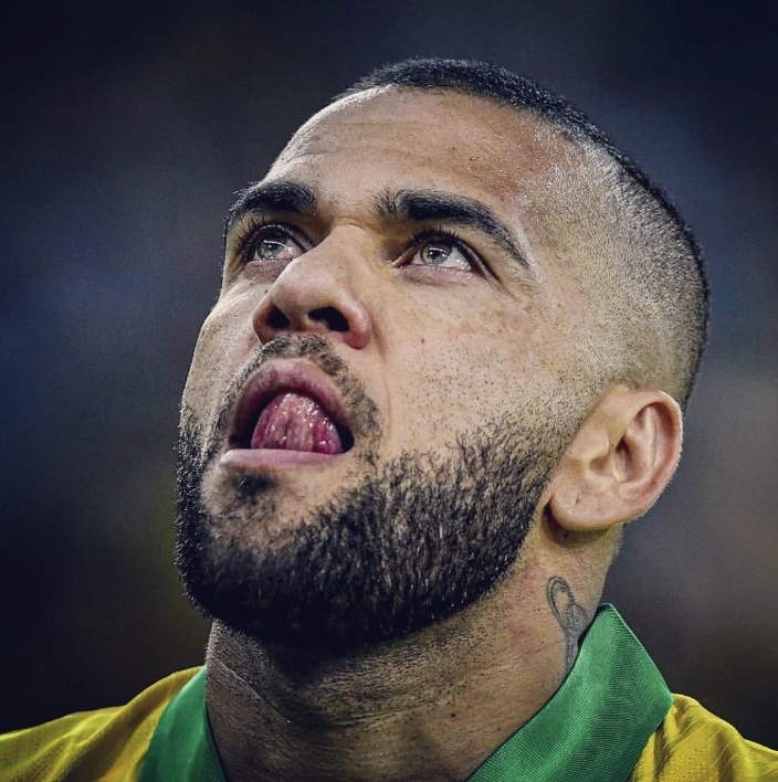 Caso Daniel Alves: DNA comprova que houve penetração em vítima, diz jornal