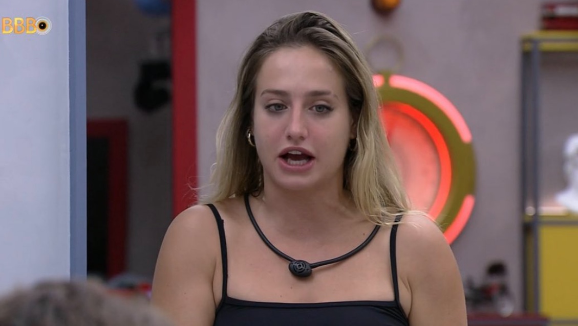 BBB23: Pentelhos grudam em Bruna Griphao e atriz se irrita com brothers: 'cabelo de bunda'