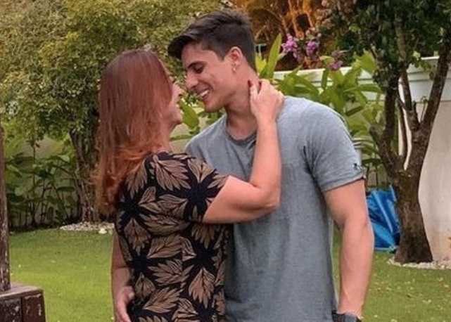 Namoro de Tiago Ramos e Nadine vive crise após suposta traição no Carnaval