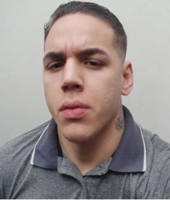 Brasileiro que matou amigo por desconfiar de canibalismo estava com carne em mala 