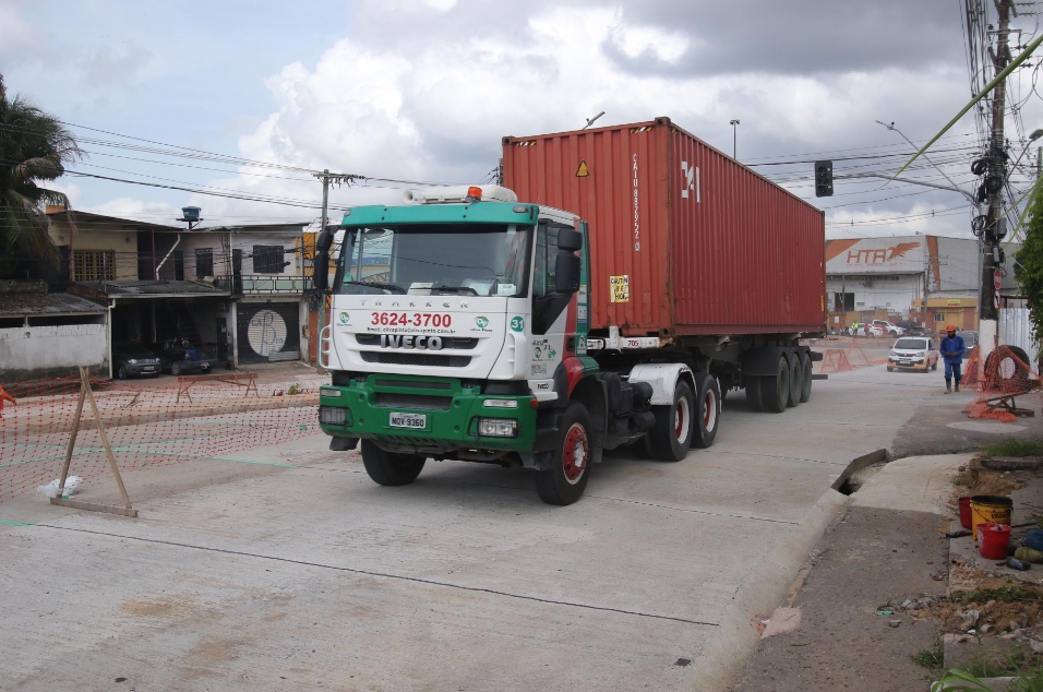 Obra é concluída e tráfego de veículos é liberado próximo ao Porto Chibatão em Manaus