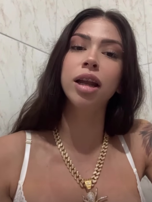 Em vídeo, MC Pipokinha diz que foi mal interpretada após polêmica com professores