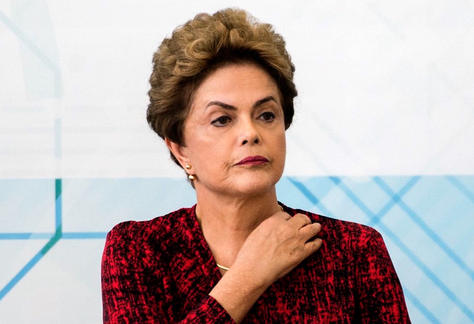 Dilma não devolveu seis presentes que recebeu como presidente, aponta TCU