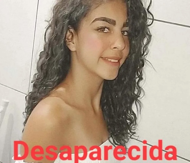 Adolescente desaparece após marcar encontro com homem em rede social