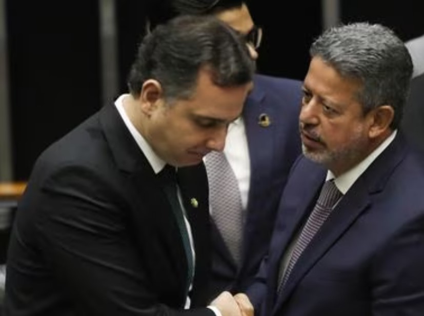 Lira se reúne com Lula e ameaça deixar governo sob ‘apagão’ se perder queda