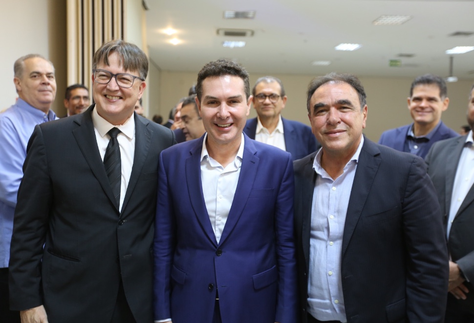 Ministro das Cidades anuncia entrada zero para imóveis populares e diz que Manaus terá prioridade