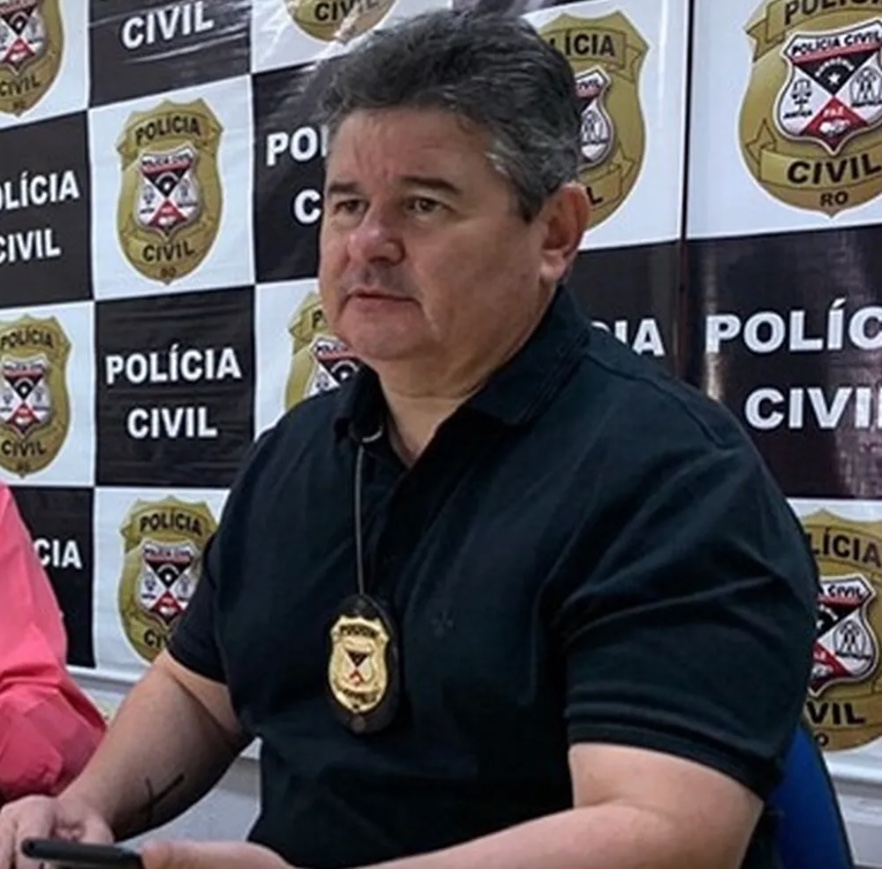 Delegado e esposa são encontrados mortos dentro de casa